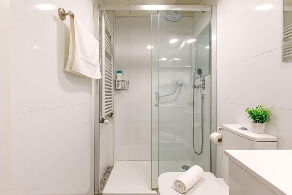 Moderno Apartamento Con Ac En Lorenzo Casanova Apartment Alicante Ngoại thất bức ảnh